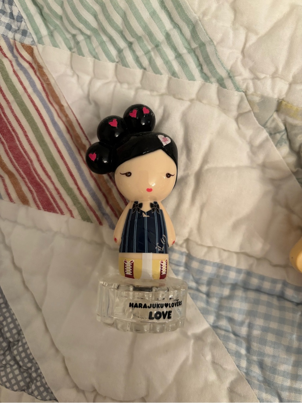 Harajuku Lovers Figurine — Black Hair with Navy & Yellow Outfit